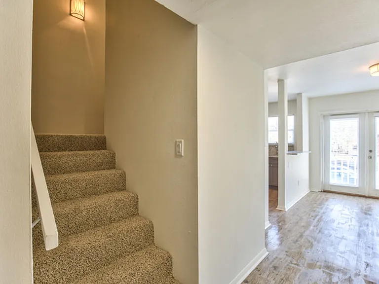 409 N Gadsden St — Photo 11