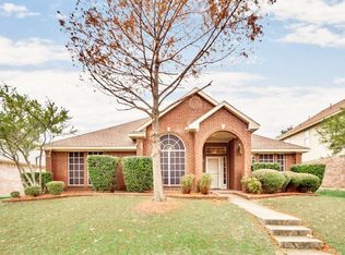 4001 Arrowcrest Ln, Garland, TX 75044