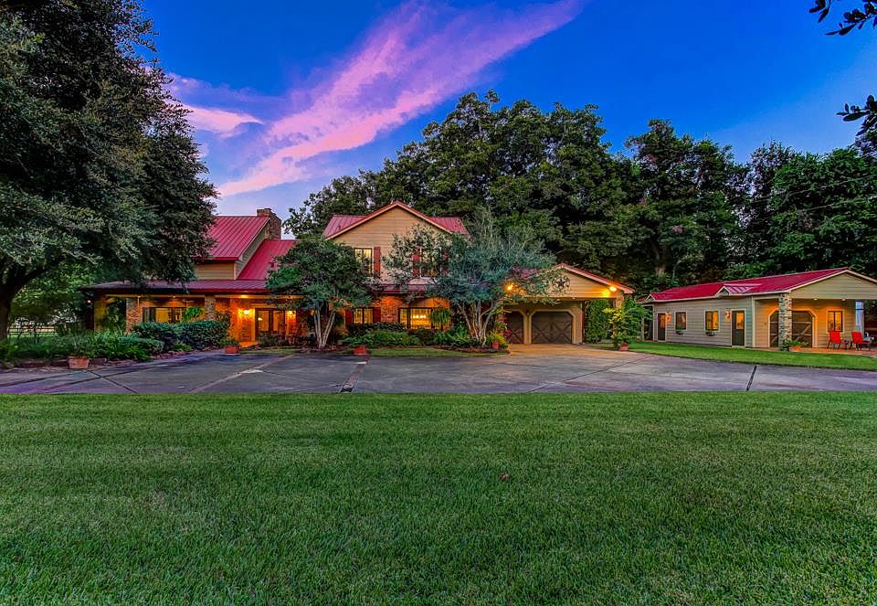 1st image of 6114 Creekview Dr
