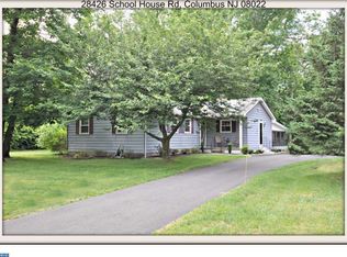 28426 Schoolhouse Rd, Columbus, NJ 08022