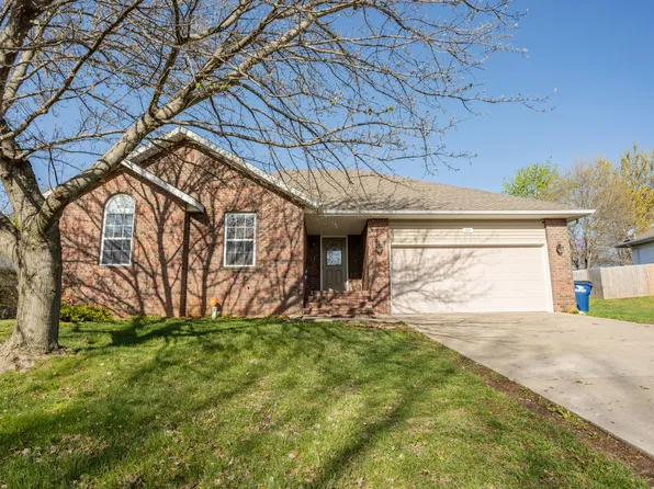 503 S Chandler Drive, Willard, MO 65781