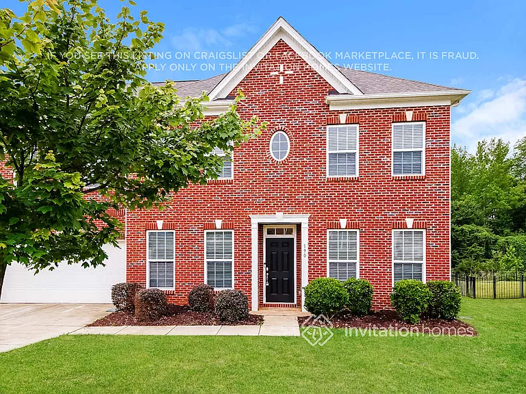 190 Sassafras Rd — Photo 3