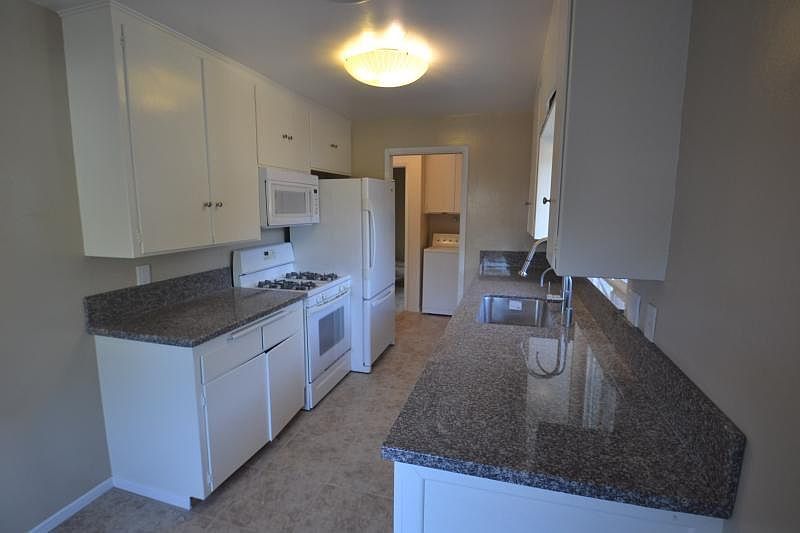1st image of 1333 Poli St #1333