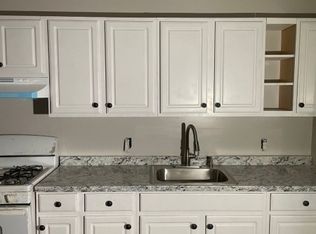 418 S 10th St, Newark, NJ 07103