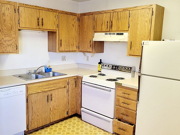 3rd image of 2203 E Garfield St #A2