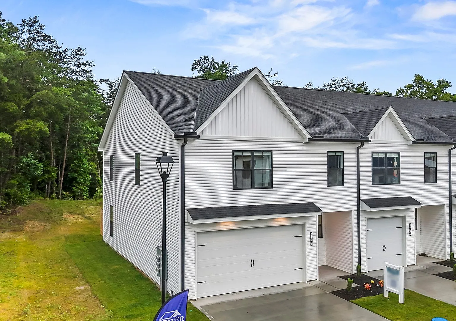 Now Offering Move-In Incentive Of One-Month Free New 3-Bedroom Townhome. — Photo 3