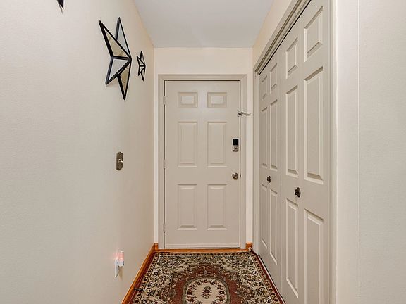 3rd image of 25 Baycrest Drive #605