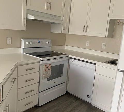 3rd image of 1266 Hopkins Ave Unit 8