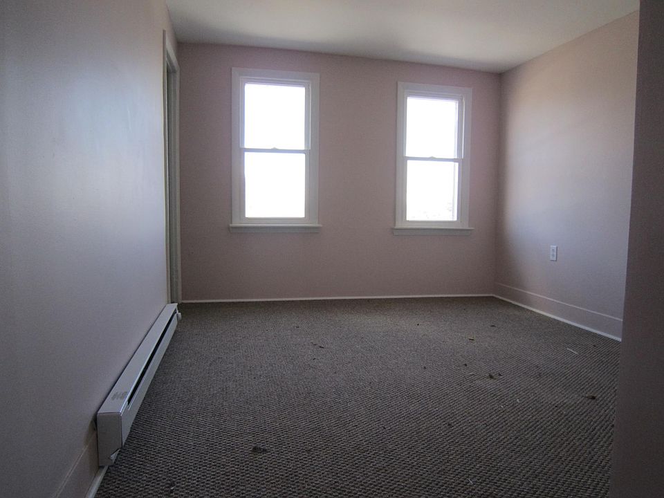 57 1st St Pittston PA Zillow