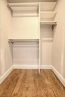 Rented by eRealty Advisors USA Inc | media 29