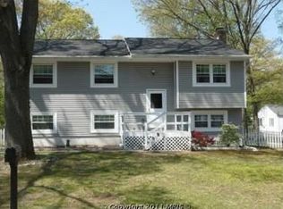 270 Beach Ave, Pasadena, MD 21122