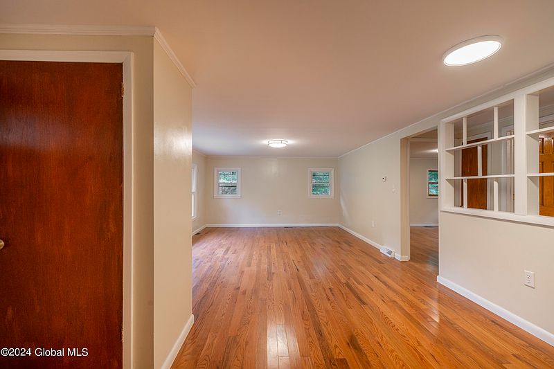 4th image of 7 Homes Terrace