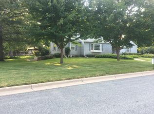 9900 Maple Ave S, Bloomington, MN 55431