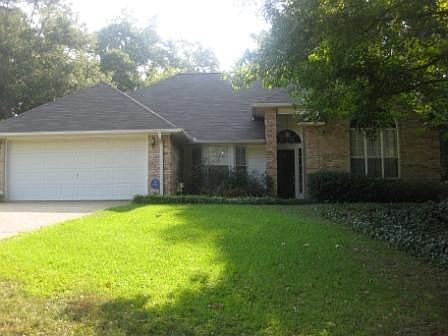 2nd image of 1005 Hillcrest Dr