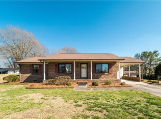 5055 Pine Hall Rd, Walkertown, NC 27051