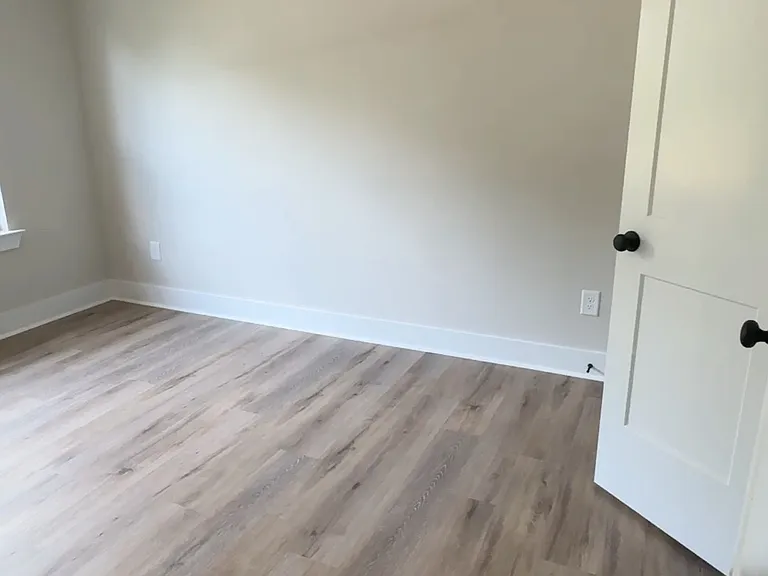 115 Clayton St — Photo 8