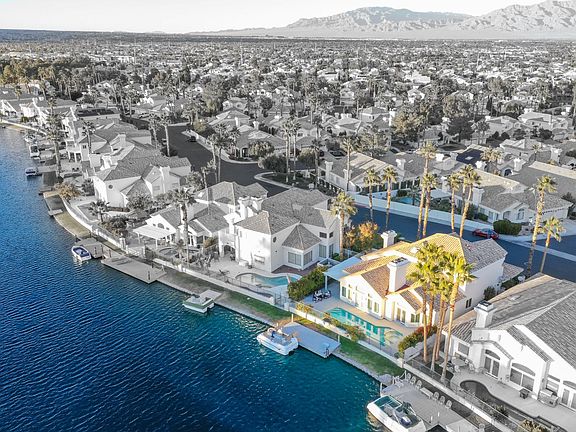 4th image of 2937 Harbor Cove Dr