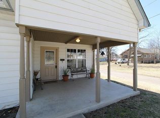 416 E Bryan Ave, Sapulpa, OK 74066