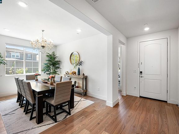 5th image of 6274 Carousel Ave