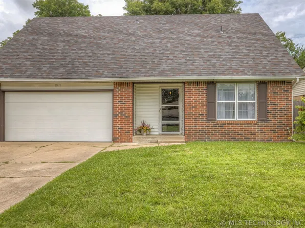 11411 E 37th Pl, Tulsa, OK 74146