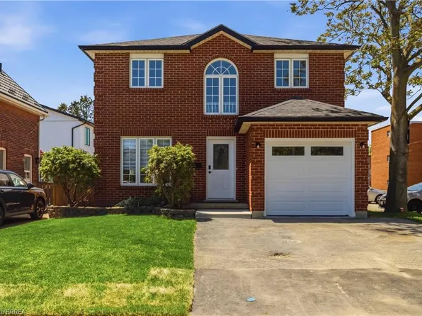 9 Norwich St, Brantford, ON N3T 2B8