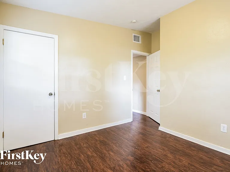 1521 Heather Ave — Photo 11
