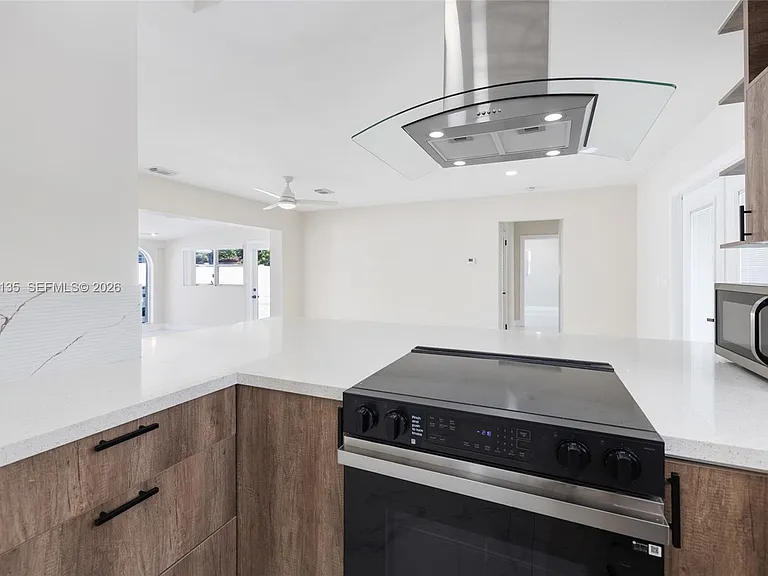 1221 SE 10th St — Photo 12