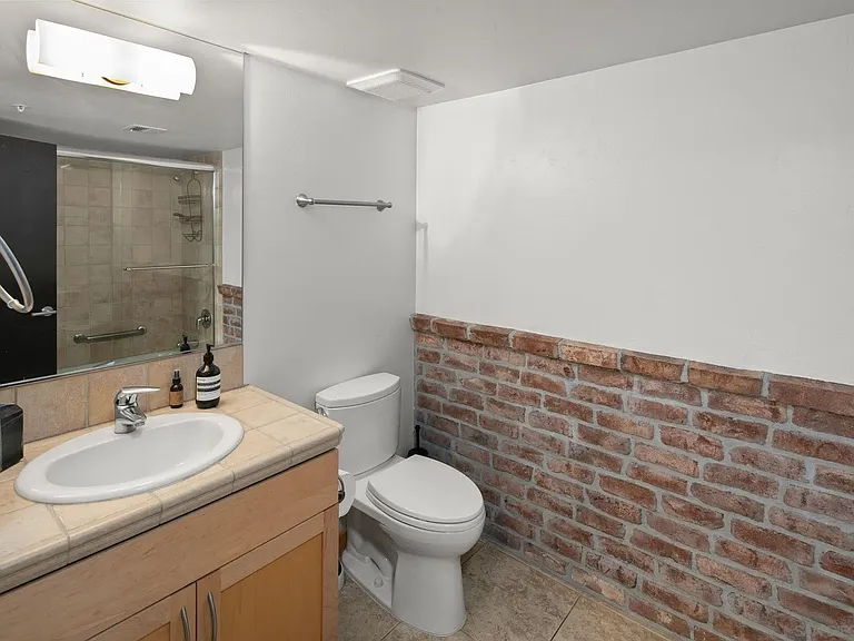 1780 Kettner Blvd #802 — Photo 20
