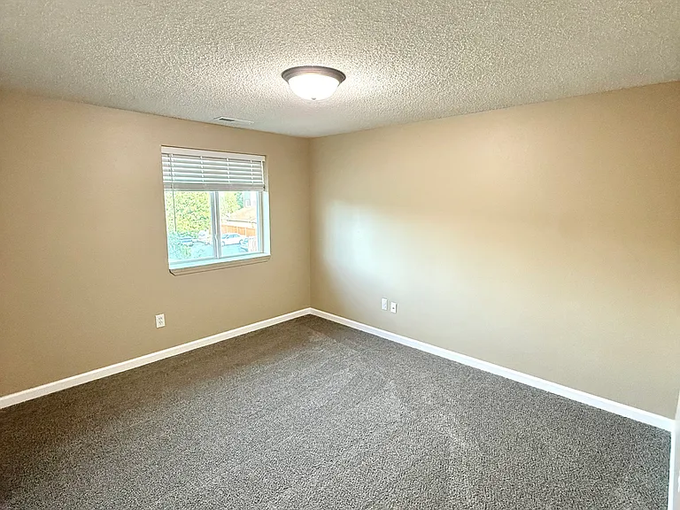 4320 S Cedar St — Photo 9