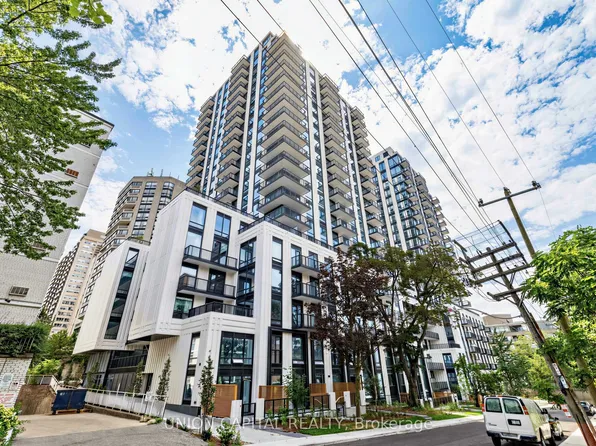 89 Montclair Ave, Toronto, ON