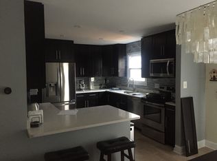 10205 Roberts Common Ln, Burke, VA 22015