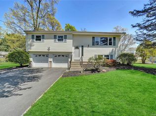 23 Steep Hill Rd, Nanuet, NY 10954