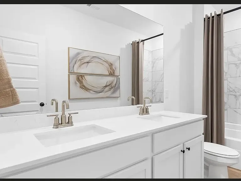 2311 Longfellow Dr — Photo 7