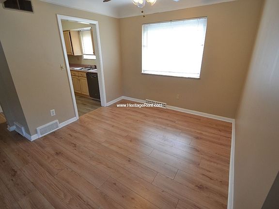 4th image of 4789 Clevesdale Dr #2