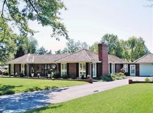 2232 E Claiborne St, Springfield, MO 65804