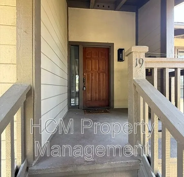 19 Viejo — Photo 2