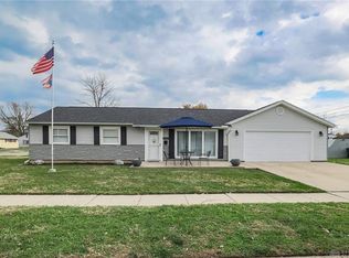 1604 Townsley Rd, Dayton, OH 45432