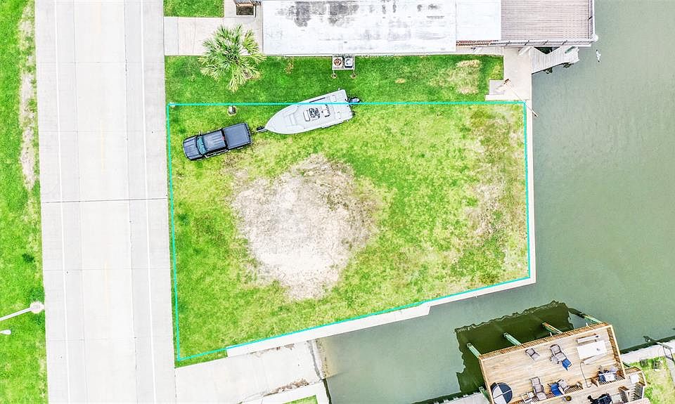 1212 Tiki Dr, Tiki Island, TX 77554 MLS 50996568 Zillow