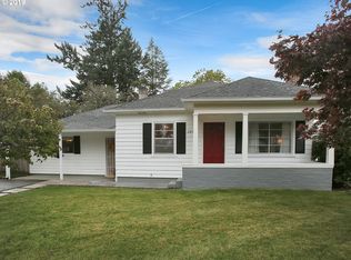 265 NW Adams Ave, Hillsboro, OR