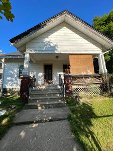 110 N Johnson St, Pontiac, MI, 48341