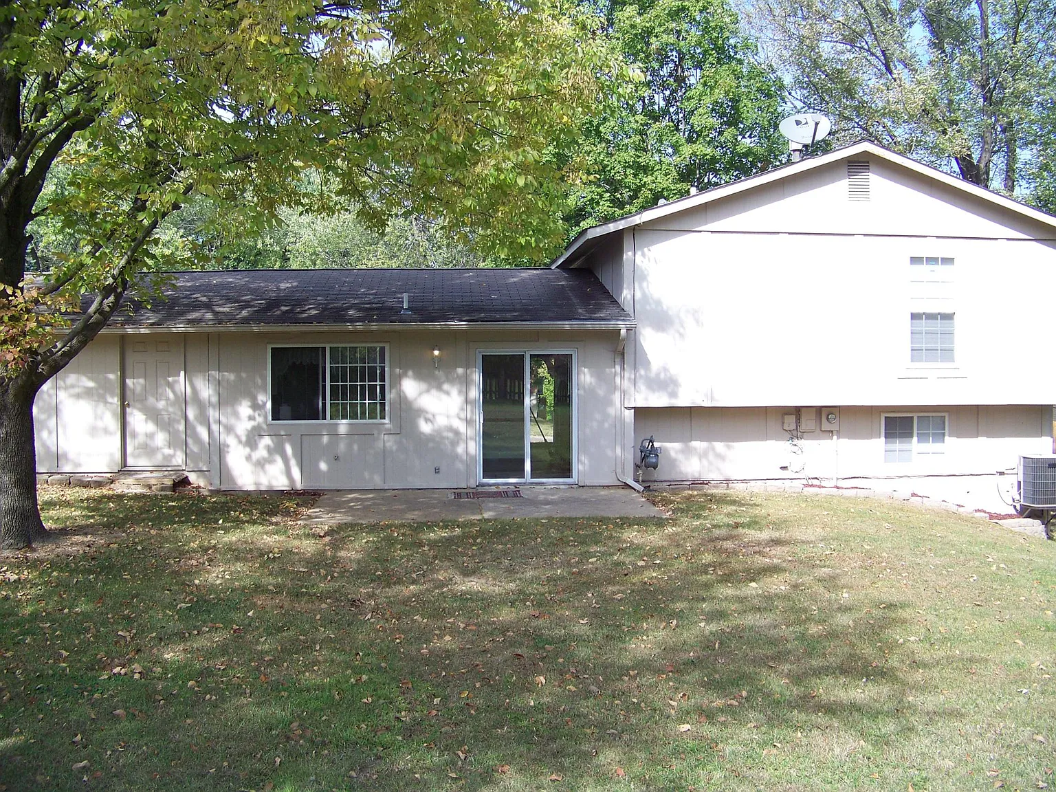 8 Country Creek Dr — Photo 2
