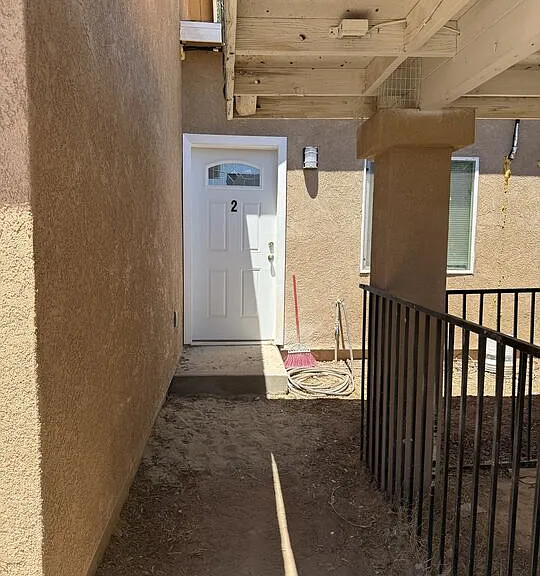 657 Vine St #2 — Photo 6