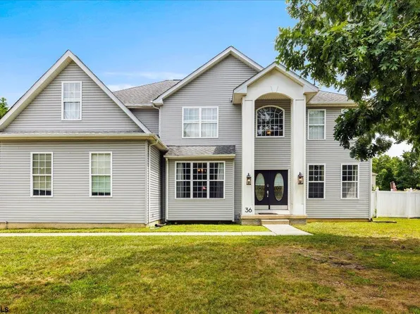 36 Emerald Dr, Egg Harbor Township, NJ 08234
