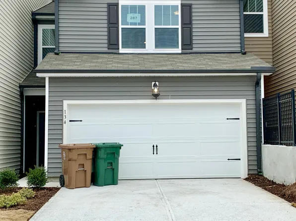 134 Ashlar Ct, Cary, NC 27519