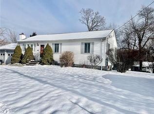 6 Wilbur Ave, Warwick, RI 02889