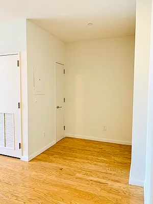 Rented by Algin Management | media 16