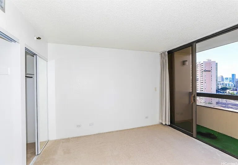 2499 Kapiolani Blvd #1004 — Photo 13