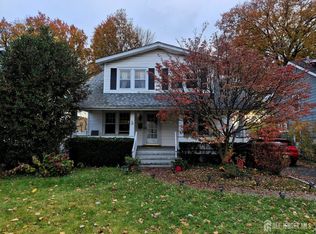 95 Farragut Rd, North Plainfield, NJ 07062