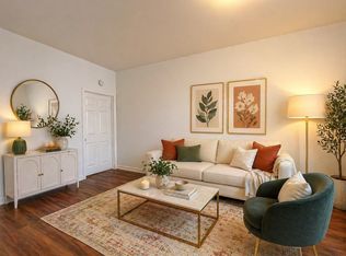 1724 Woodbine St APT 3L, Ridgewood, NY 11385