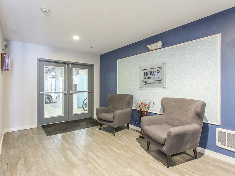 The Residences At 3221 — Photo 10